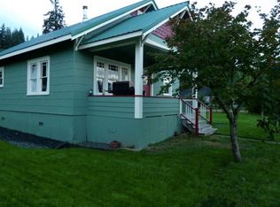 981 State St, Raymond, WA 98577