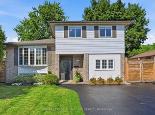 1333 Woodvale Pl, Burlington, ON L7M 1R2