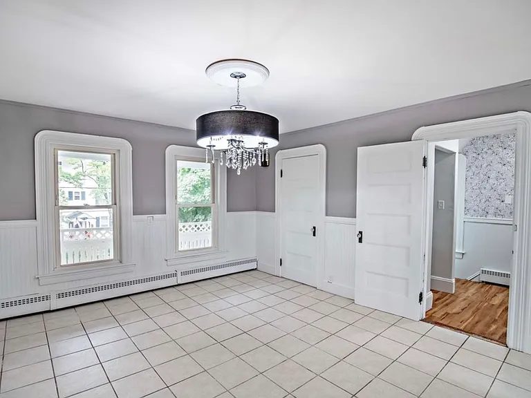 400 Wilson St — Photo 7