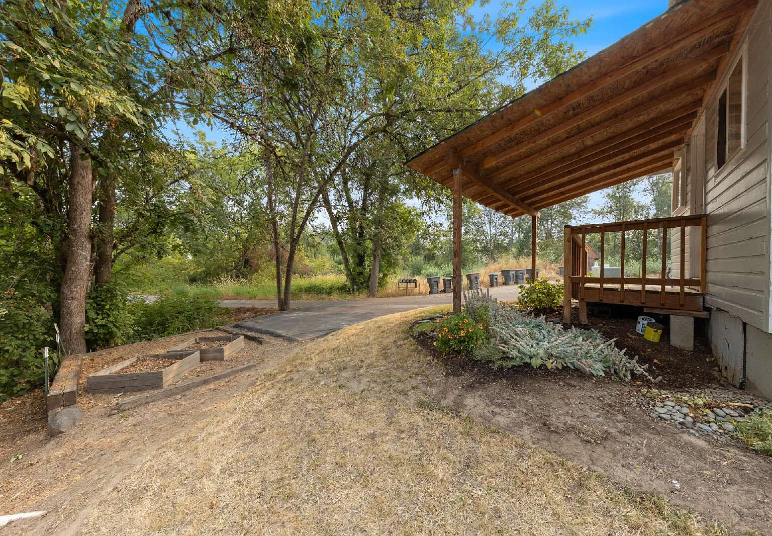 1 bed, 1.0 bath, $1,200 — Photo 4