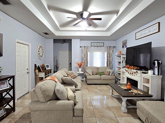 2nd image of 3406 Chacota St