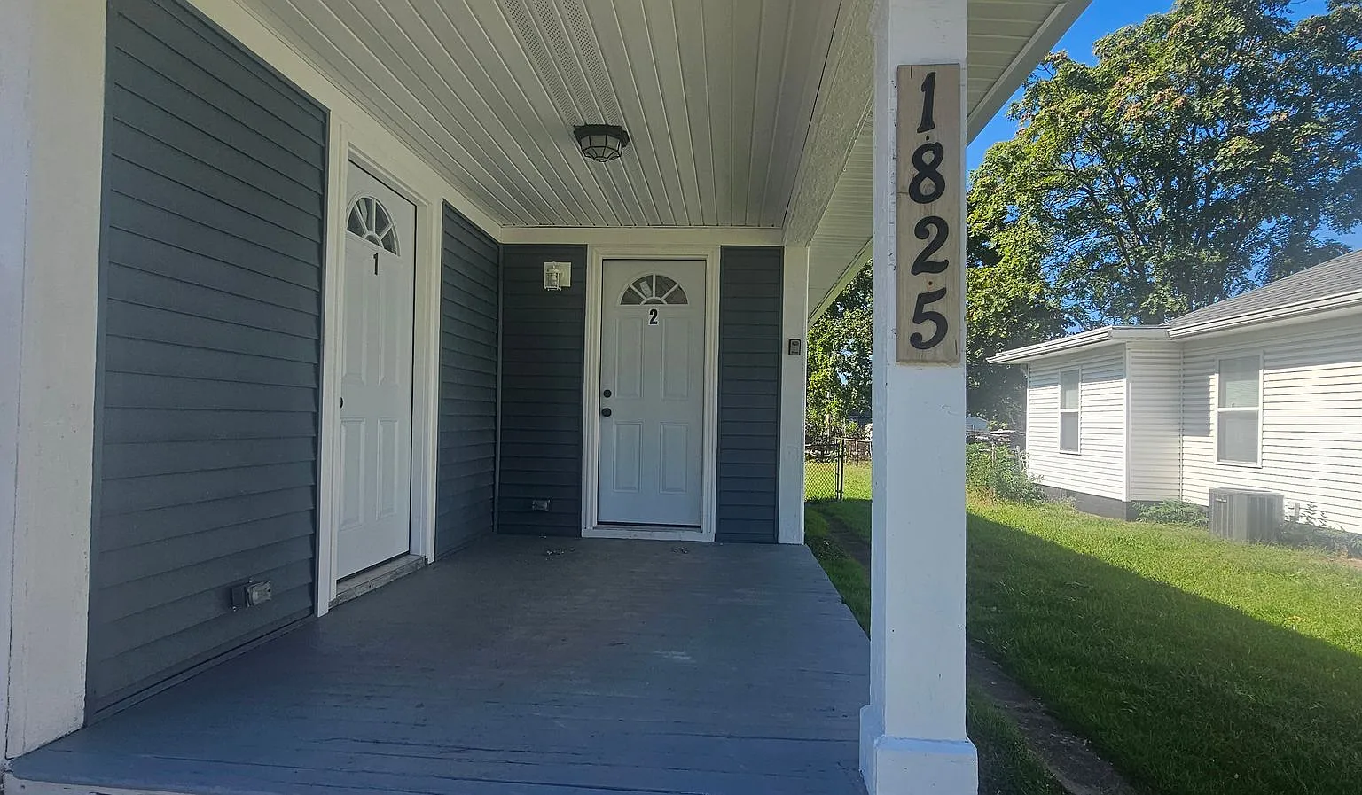 1825 Walnut Street — Photo 2