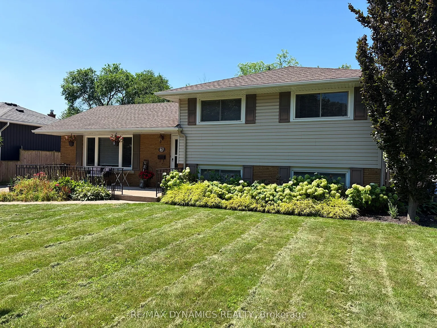 3 bed, $3,000 — Photo 3