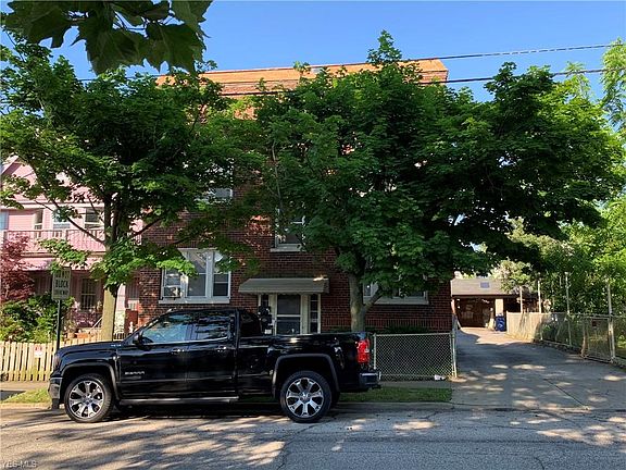 2nd image of 1331 W 65th St
