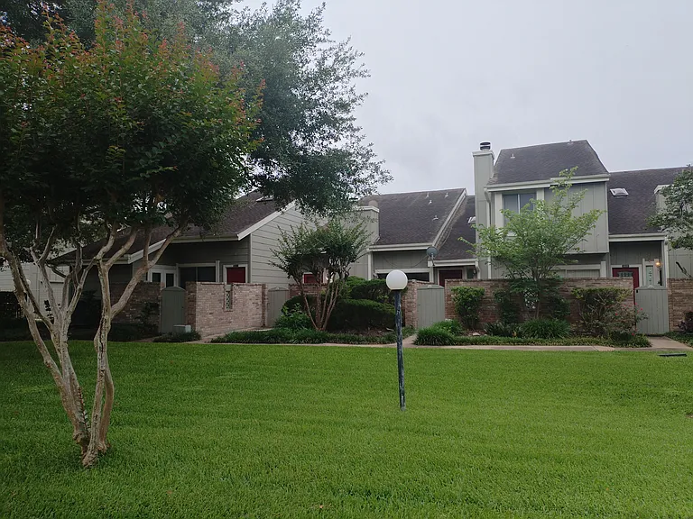 13016 Wirevine Ln — Photo 32