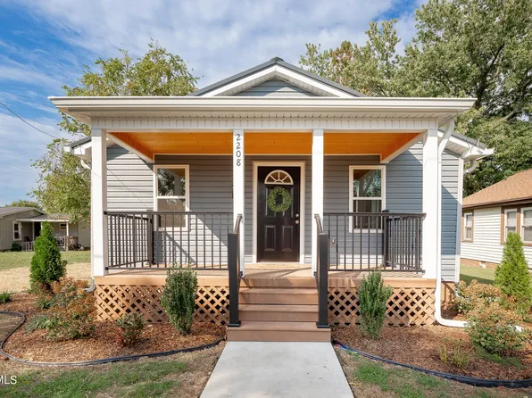 2208 Ashwood Ave, Kingsport, TN 37664