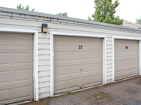 5th image of 2602 Timberwood Dr Unit 27