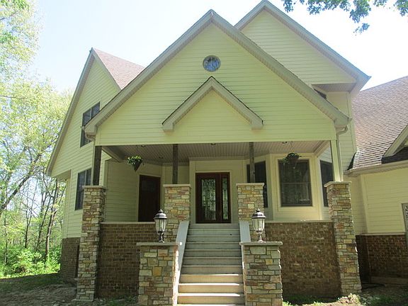 4th image of 2900 Geri Ln