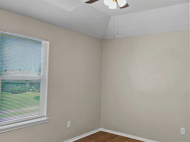 213 Long Prairie Dr — Photo 13