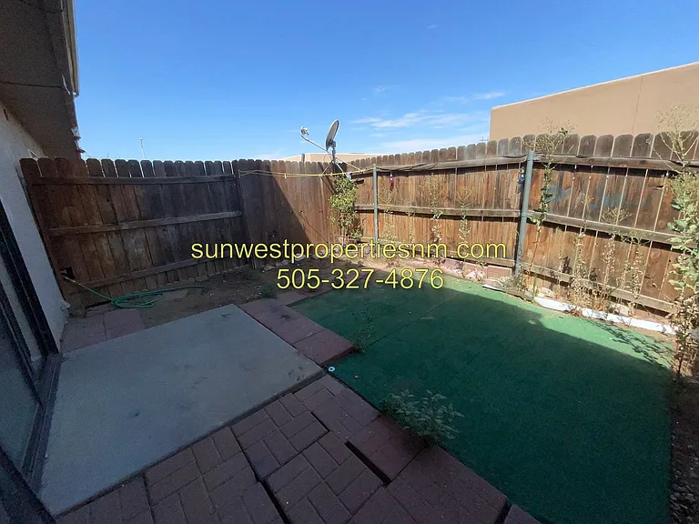 3706 N Carlton Ave — Photo 10