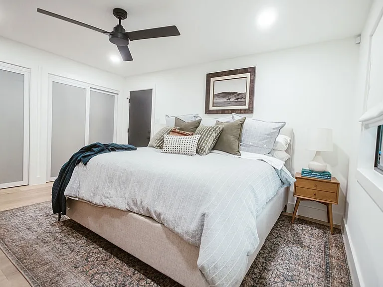 5515 El Campo Ave #B — Photo 9