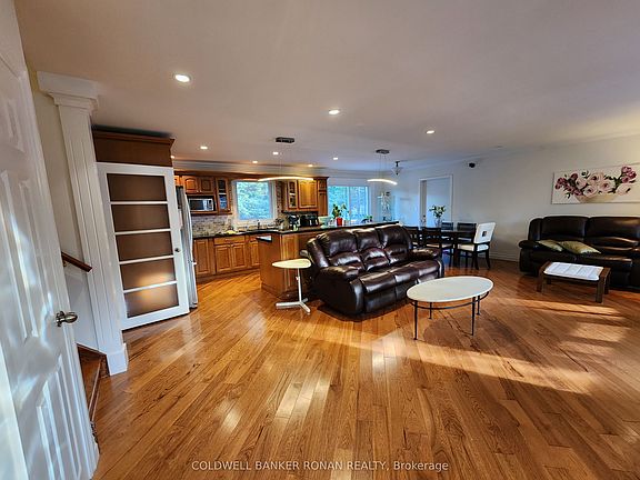 4th image of 225 Lime Kiln Rd