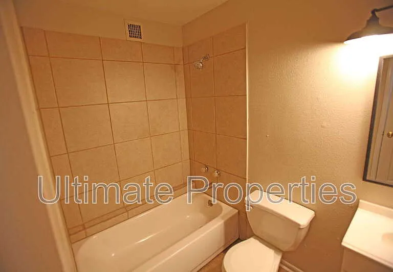 6755 W Montebello Ave — Photo 14