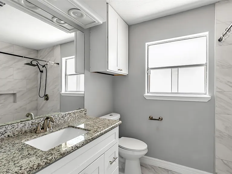 211 W North Hill Dr — Photo 31