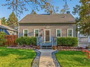 105 4th St, Downers Grove, IL 60515