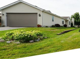 401 Deerpath Dr W, Schererville, IN 46375