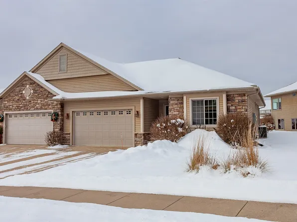 2150 Copper Wynd Dr #8, Pleasant Hill, IA 50327