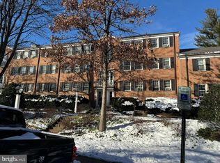 5103 10th St S APT 3, Arlington, VA