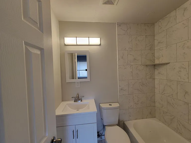 4726 Dartmouth Dr — Photo 11