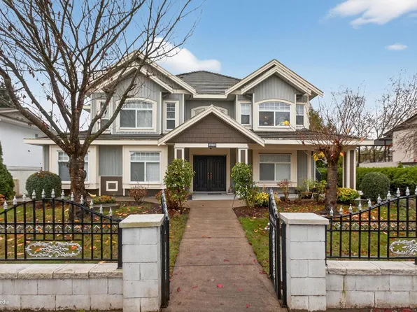 13048 72nd Ave, Surrey, BC V3W 2N2