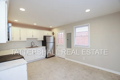 1317 T St Photo 1