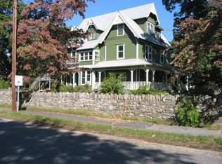 218 Washington St, Norwich, CT 06360