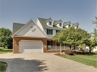 2748 Shillingford Cir NW, North Canton, OH 44720