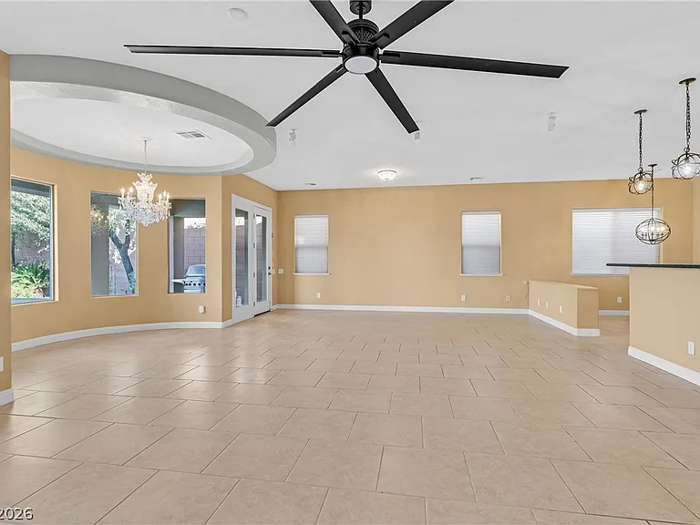 2184 Pont National Dr — Photo 10