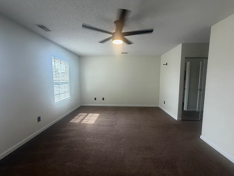 1755 Polaris Dr — Photo 35