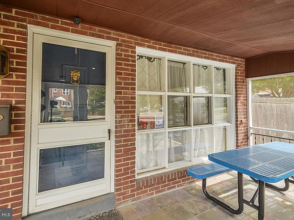 4th image of 1409 Cleland Crse