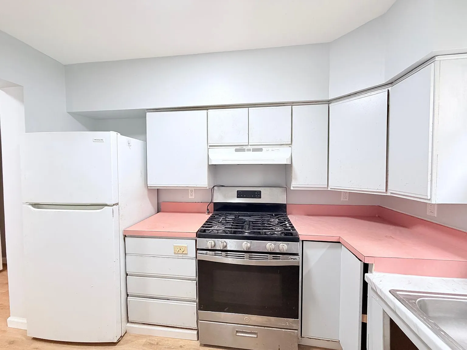 511 Ocean Ave — Photo 4