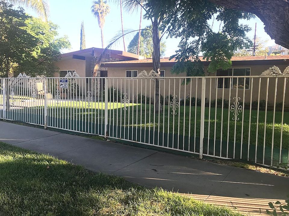 1st image of 22213 Burbank Blvd