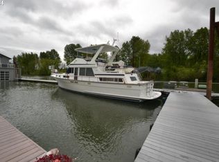 17809 NE Marine Dr SLIP C2, Portland, OR