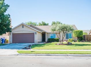 973 Boxwood Ln, Lemoore, CA 93245