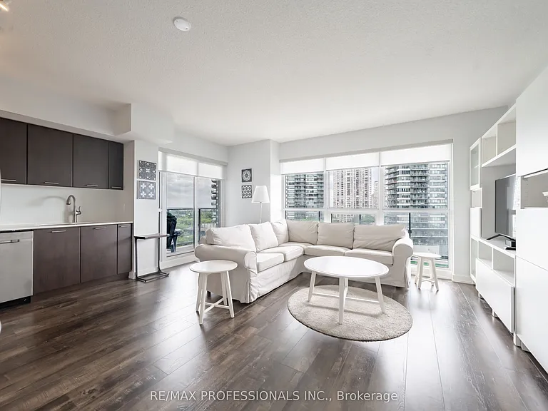 2220 Lake Shore Blvd W #909 — Photo 6