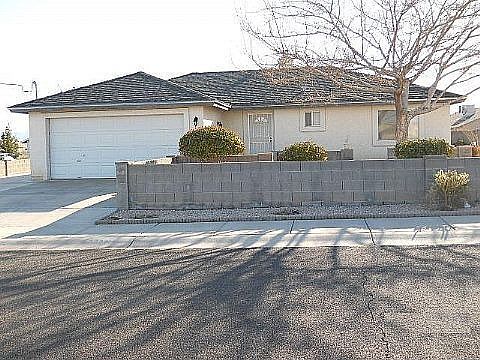 1st image of 3326 Diamond Dr