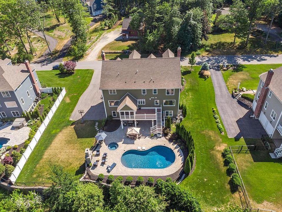 2nd image of 58 Molly Towne Rd