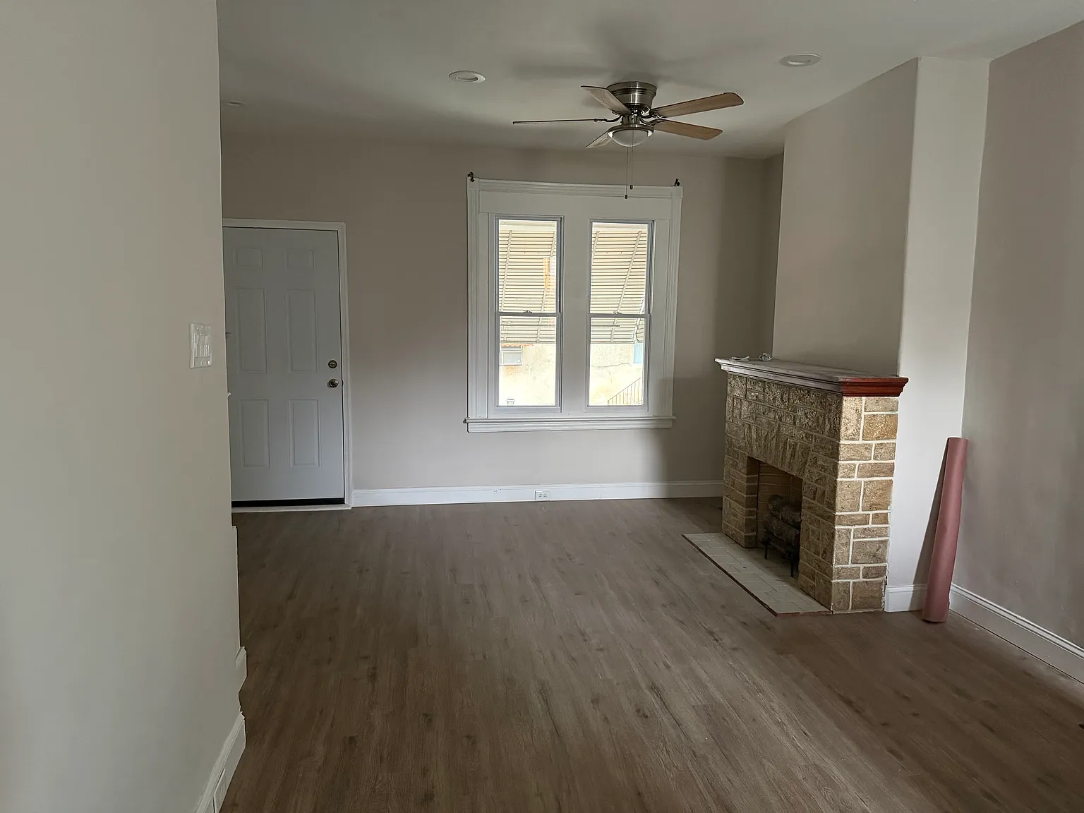 2 bed, 828 sqft, $1,600 — Photo 4