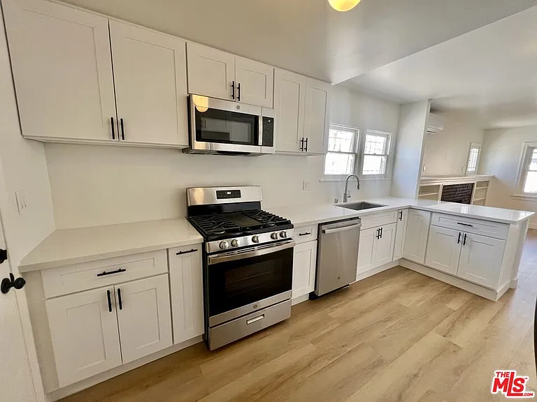 3009 Dalton Ave — Photo 1