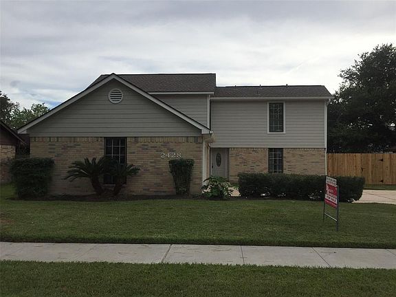 2nd image of 2428 Colleen Dr