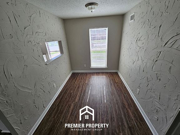 4th image of 4053 Silverleaf Rd