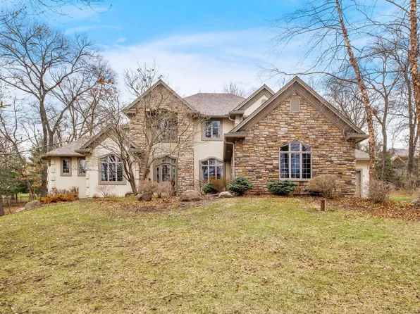 6 Red Forest Way, North Oaks, MN 55127