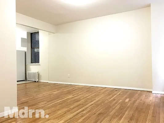 Rented by Mdrn Residential | media 14