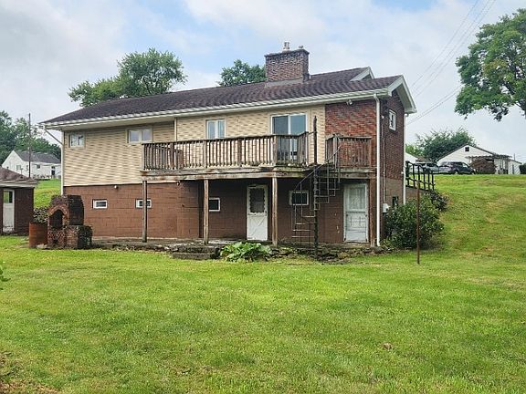 3rd image of 102 Mahony Ave