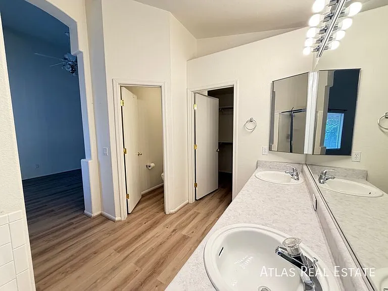 7794 S Trumpet Vine Ave — Photo 15