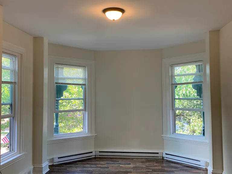 552 High St #3 — Photo 1