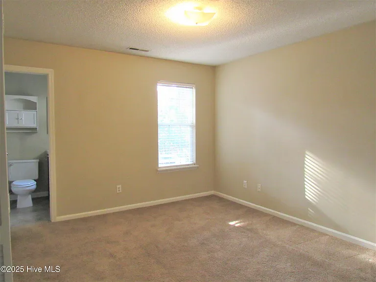 108 Glenside Ct — Photo 16
