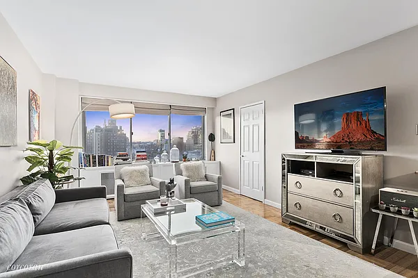 Sold by Corcoran | media 1
