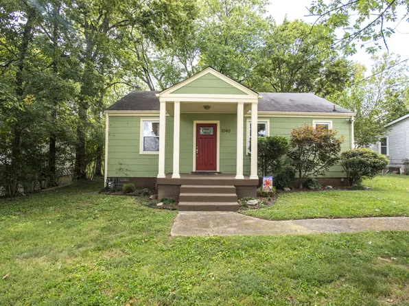 1040 Horseshoe Dr, Nashville, TN 37216