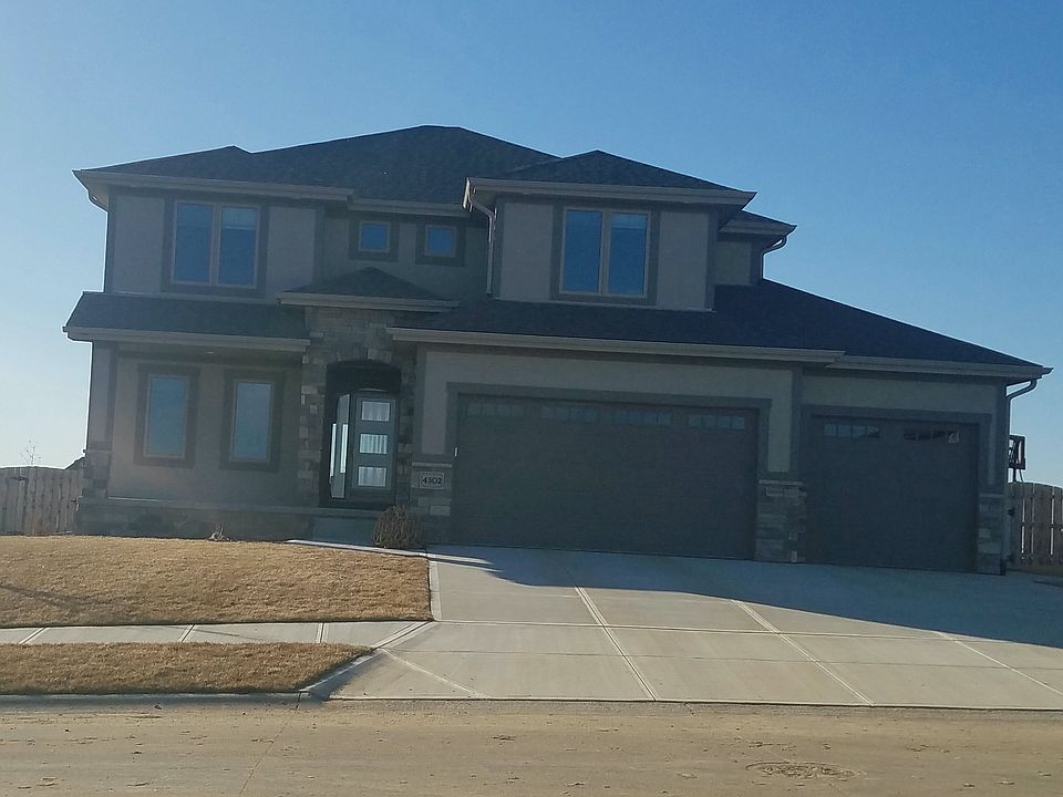 1st image of 4302 N 191st St
